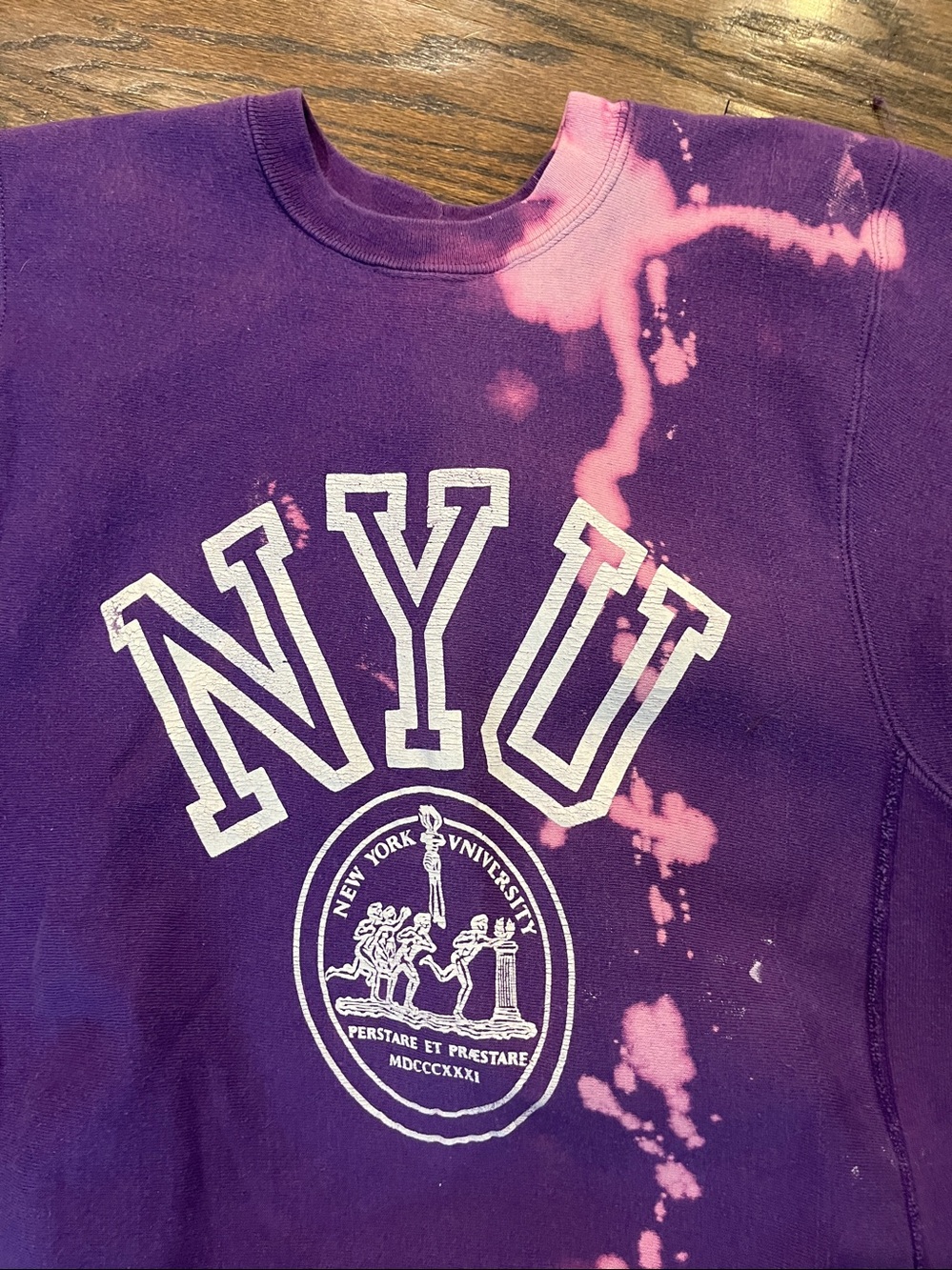 Vintage NYU late 1980's-1990's short sleeve purple sweatshirt - Picture 2 of 5